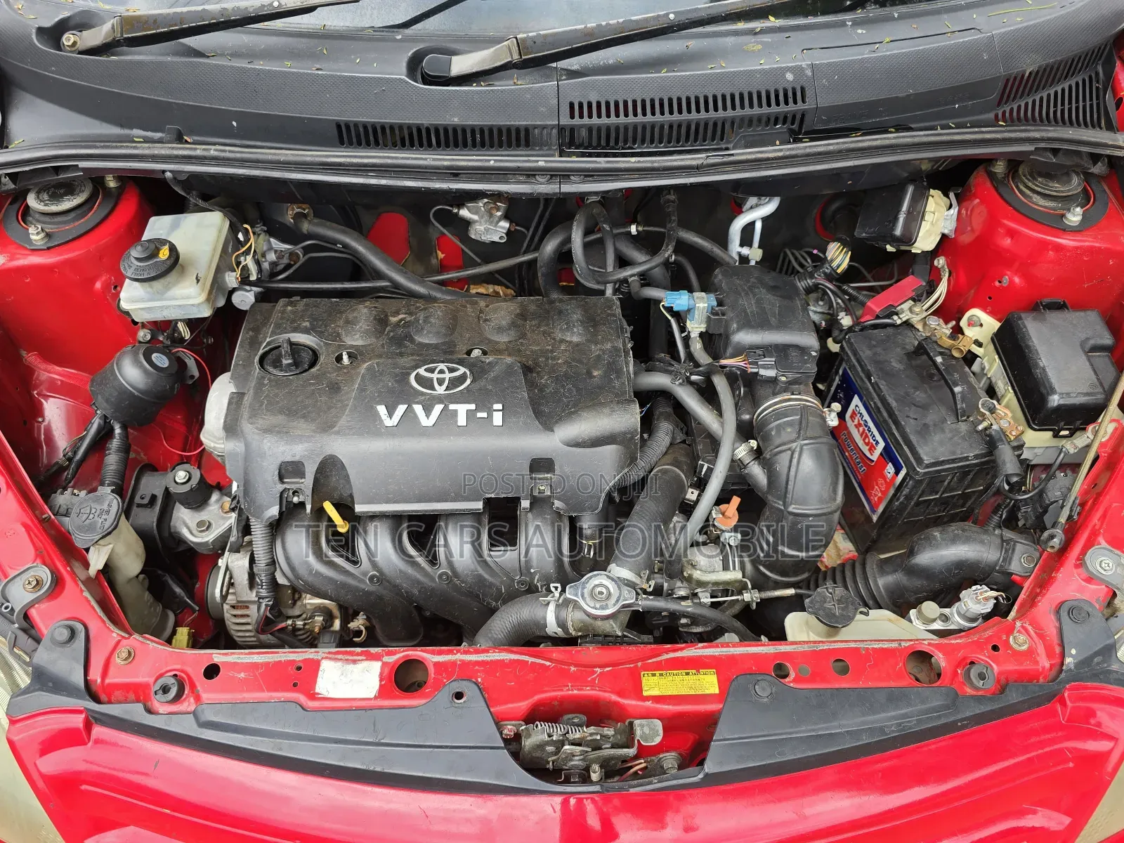 Toyota IST 2004 Red
