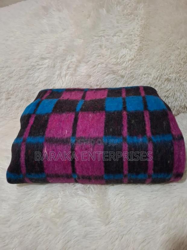 *Heavy School Blankets* - thumbnail 3