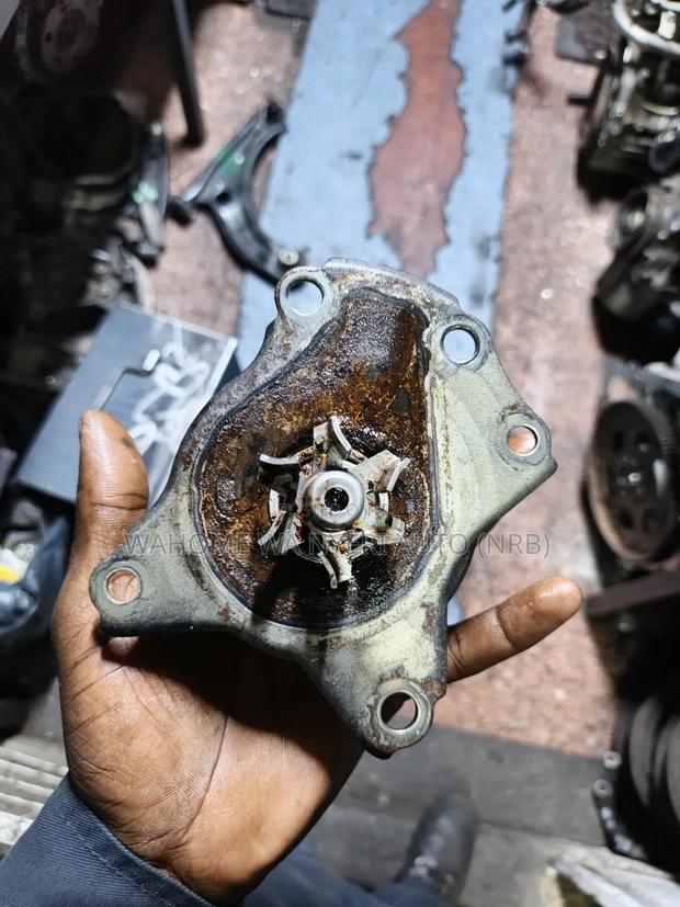 Water Pump For 1kr Vitz