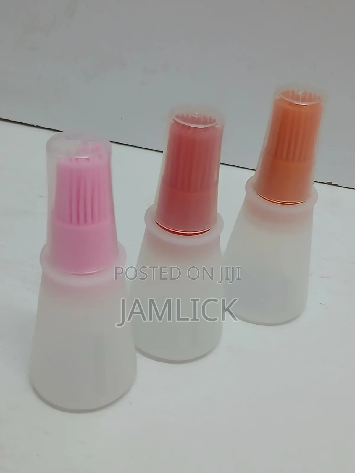 Heat Resistant Oil Dispenser With Brush - Bz