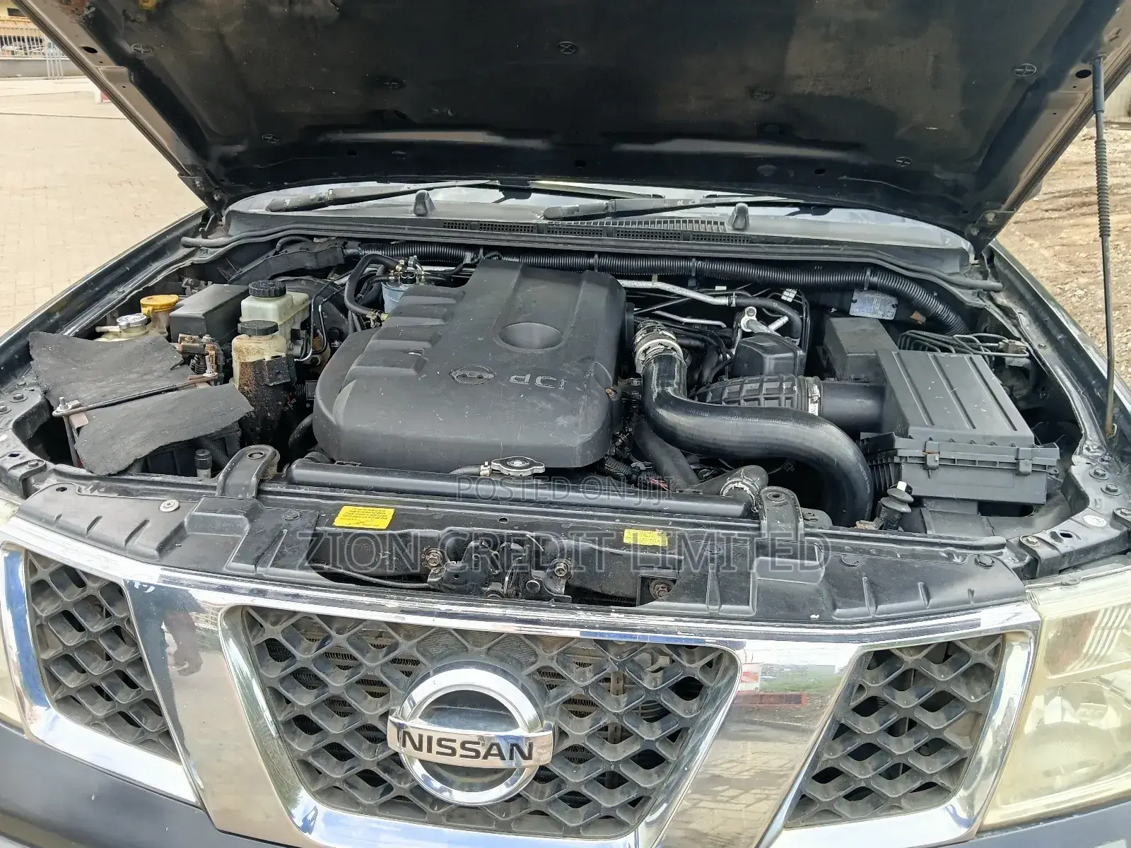 Nissan Navara 2.5 Automatic 2006 Black