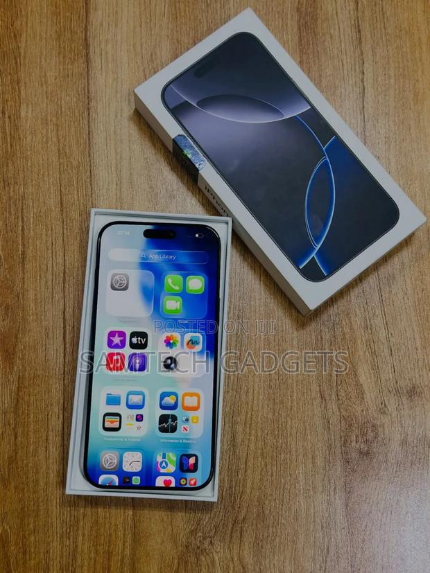 Apple iPhone 16 Pro Max 256 GB Black - thumbnail 3