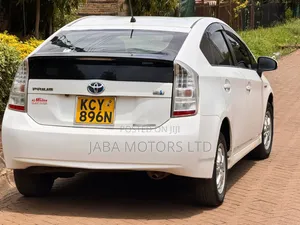 Toyota Prius 2013 White