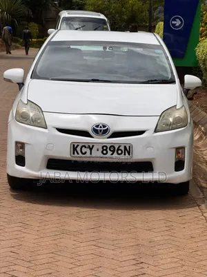 Toyota Prius 2013 White