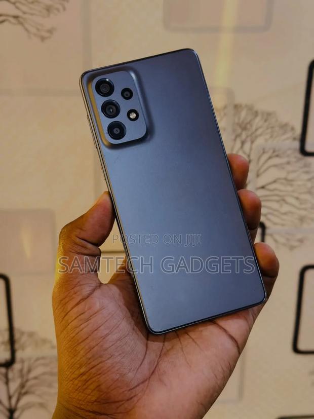 Samsung Galaxy A73 5G 256 GB Blue - main view