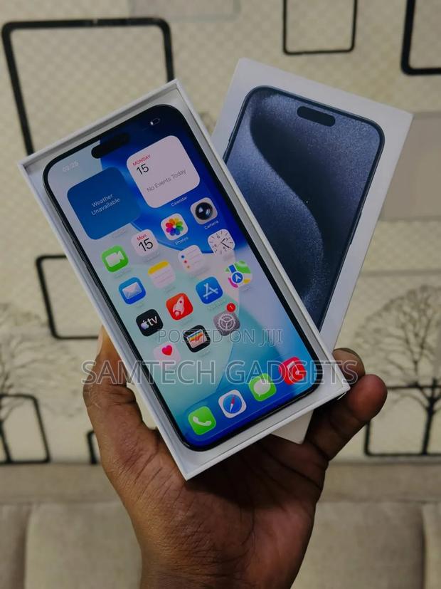 Apple iPhone 15 Pro Max 256 GB Blue - thumbnail 2