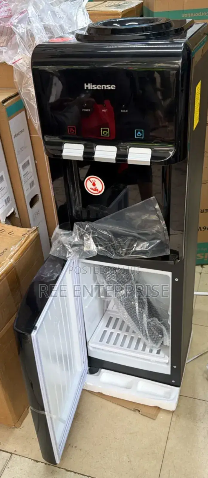 3taps   Hot,Normal And Cold Hisense Black Dispenser