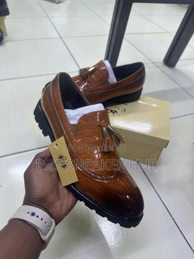 Empire Shinny Officials - thumbnail 3