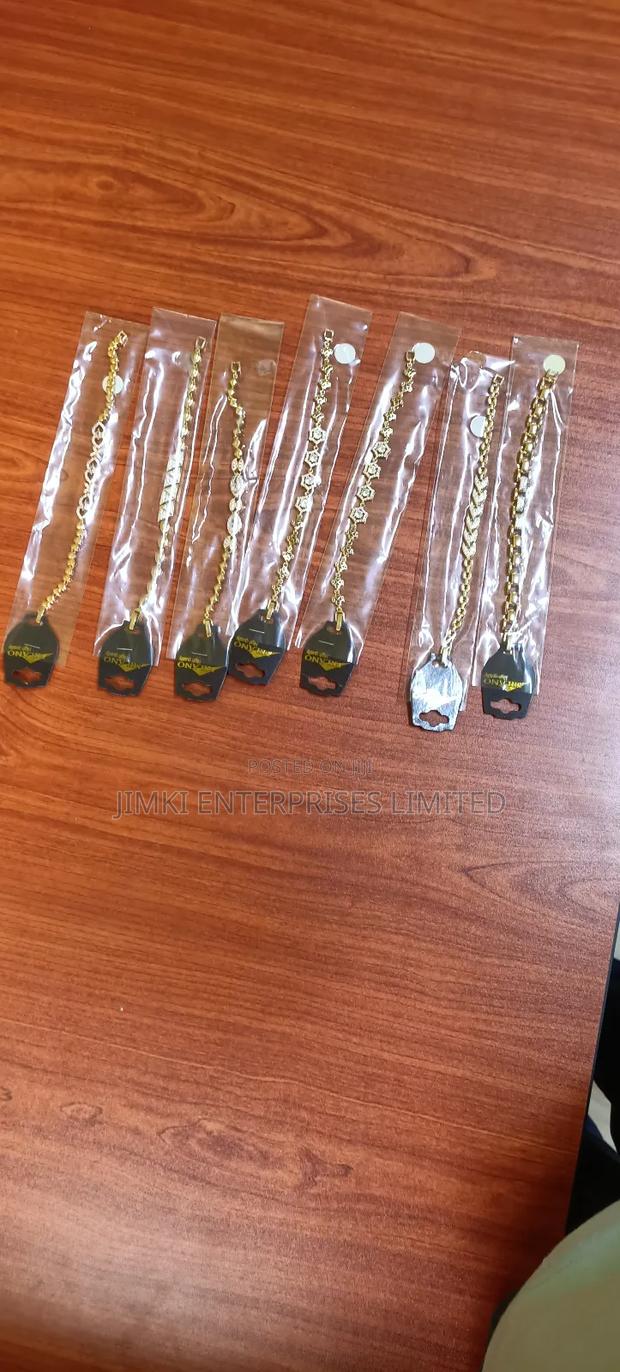 Ladies Hand Bracelets - thumbnail 2