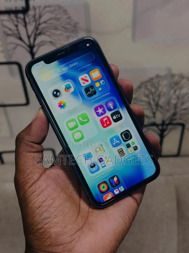 Apple iPhone 11 64 GB Black - thumbnail 3