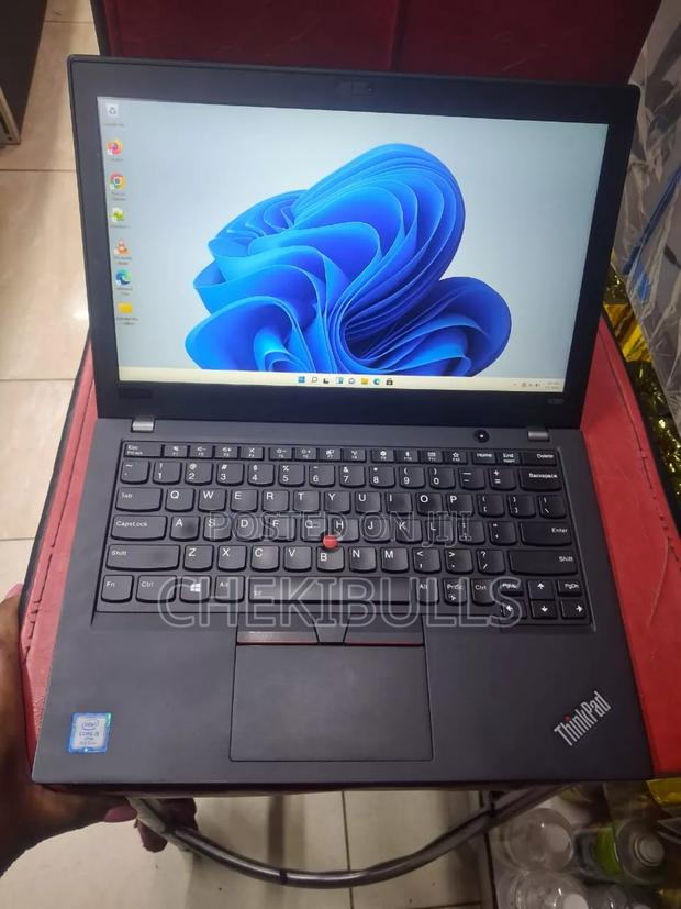 Laptop Lenovo ThinkPad X280 8GB Intel Core i5 SSD 256GB - main view