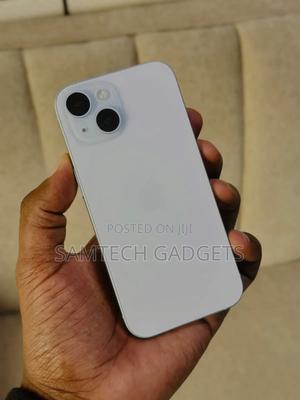 Apple iPhone 15 128 GB White - main view