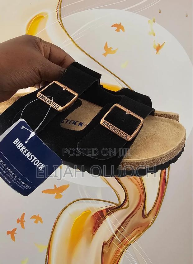 Birkenstock Slides
Black
Original Quality 👌🏼👌🏼 - thumbnail 3