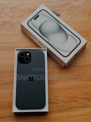 New Apple iPhone 15 256 GB Black - main view