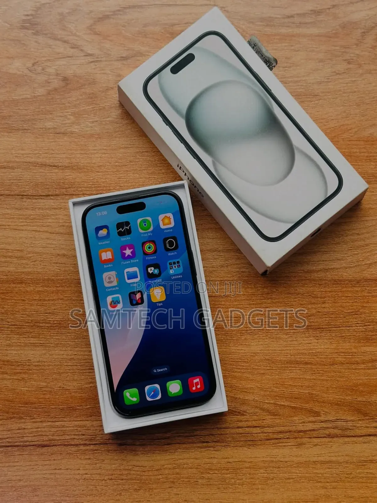 New Apple iPhone 15 256 GB Black