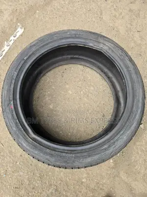 245 /40 R19 Yokohama Tyres (Blueearth Gt)