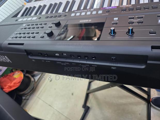 Yamaha PSR-E483 Keyboard - thumbnail 3