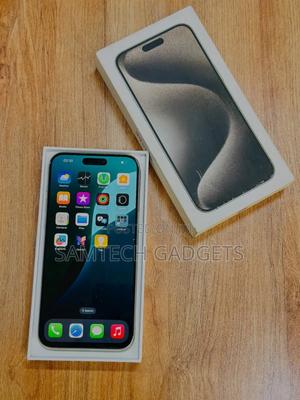 New Apple iPhone 16 Pro Max 256 GB Silver - thumbnail 2