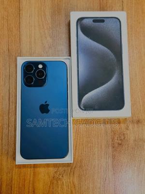 Apple iPhone 15 Pro Max 256 GB Blue - thumbnail 2