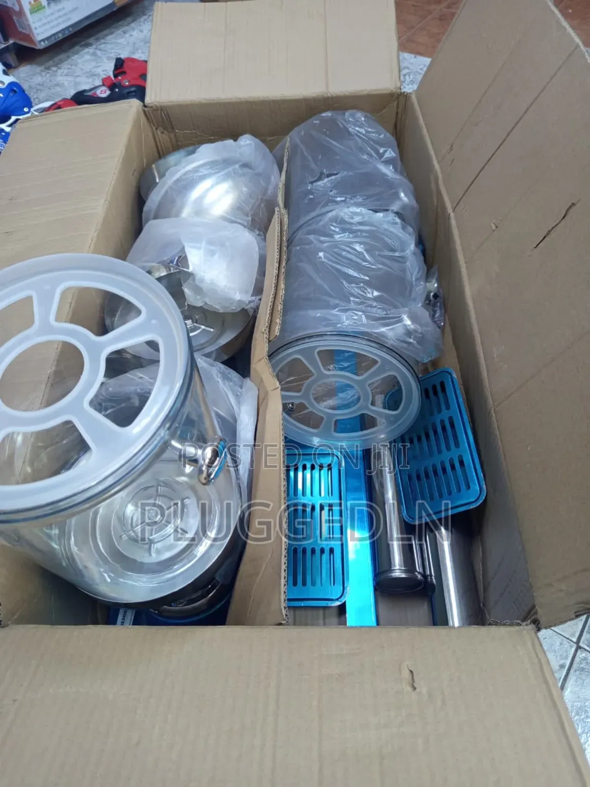 Commercial-Grade Triple Juice Dispenser,