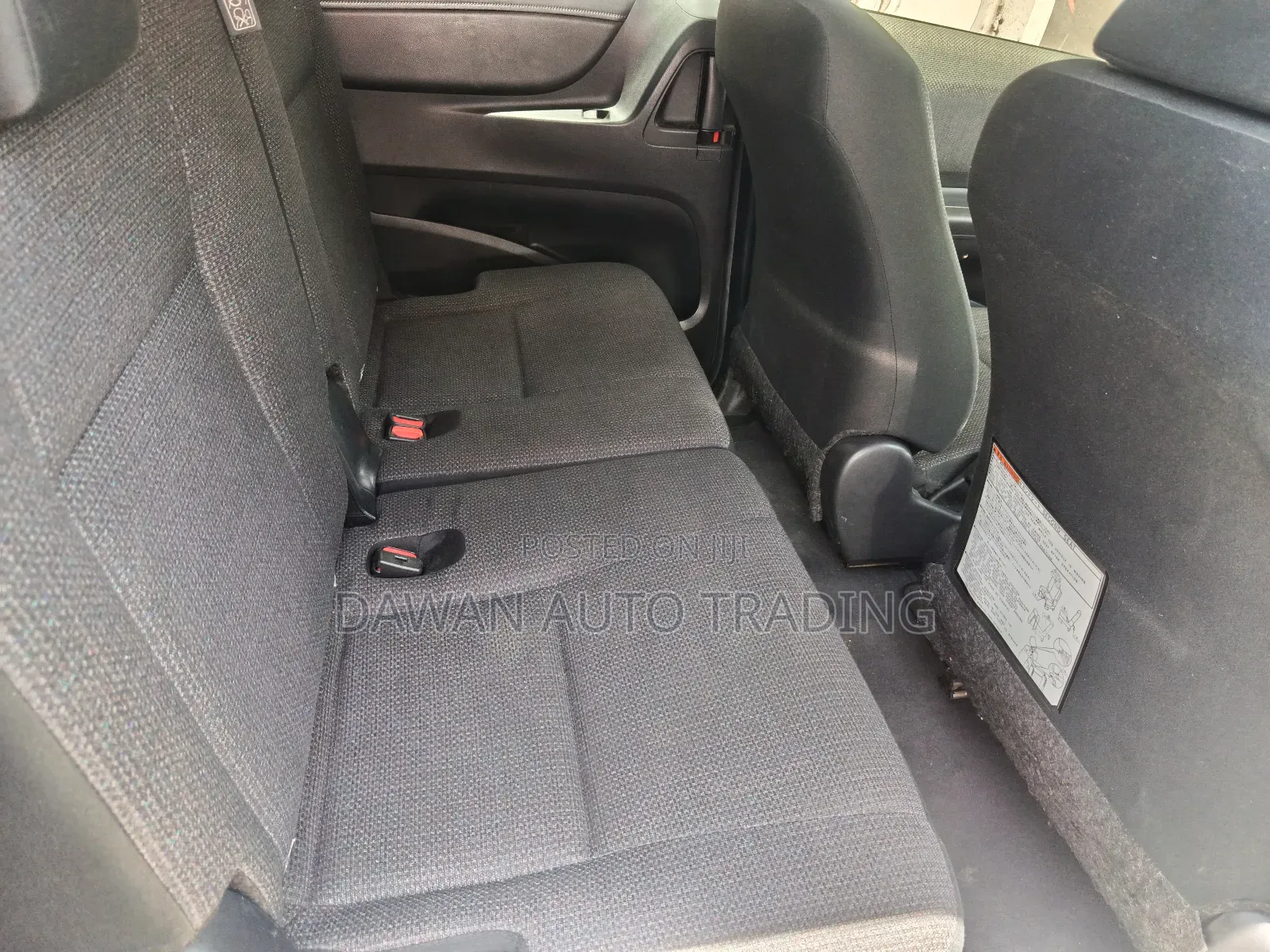 Toyota Sienta 2019 Silver