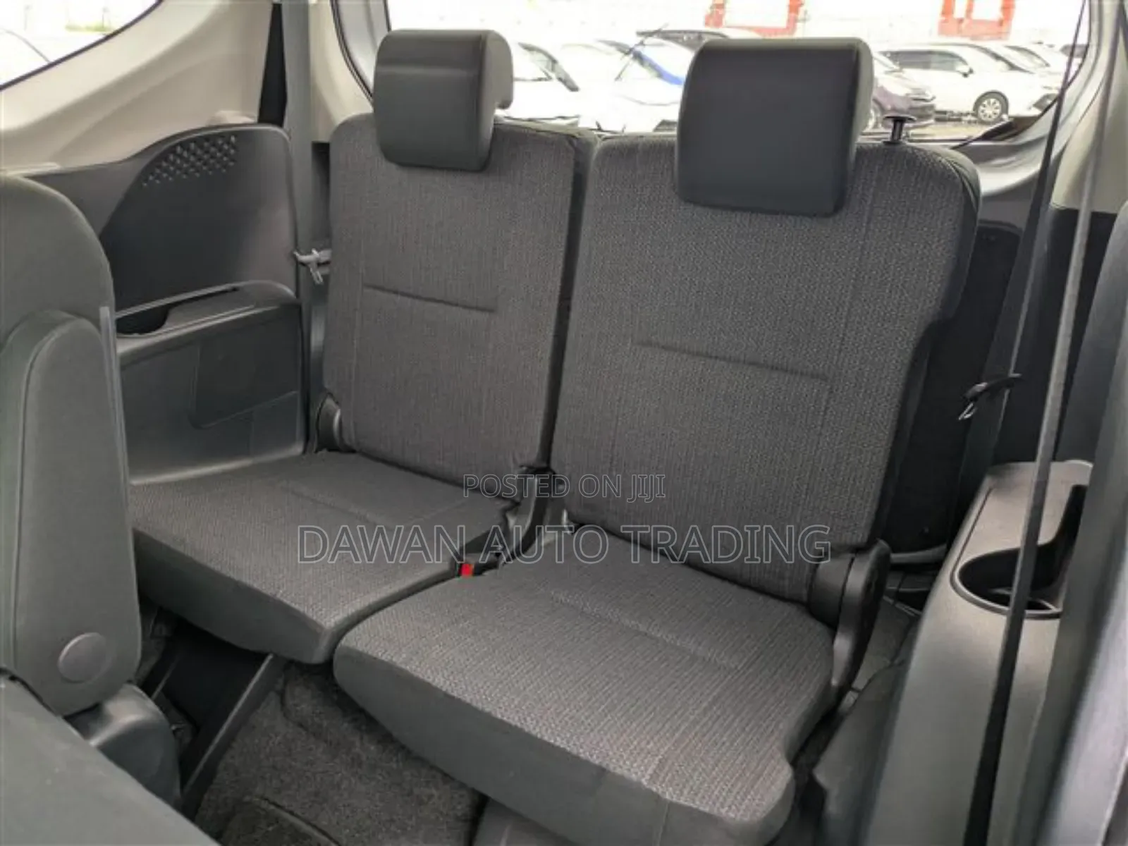 Toyota Sienta 2020 Silver