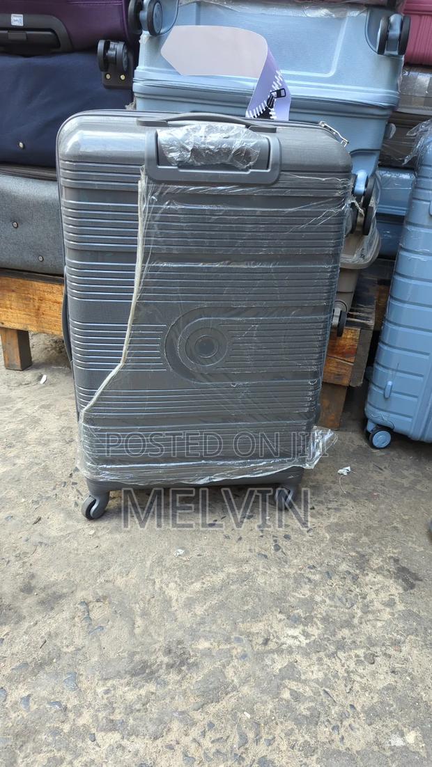 Travelling Bags - thumbnail 2