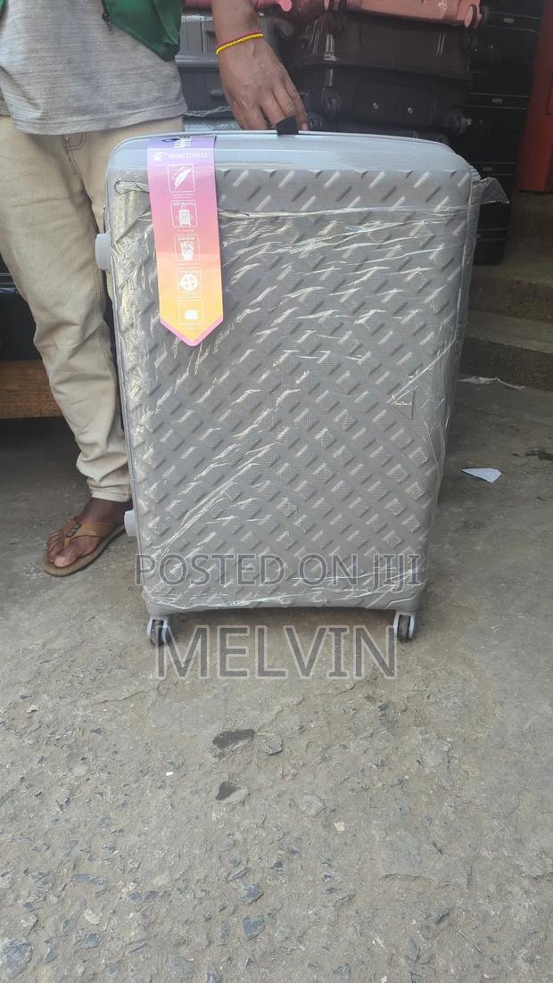 Travelling Bags - thumbnail 5