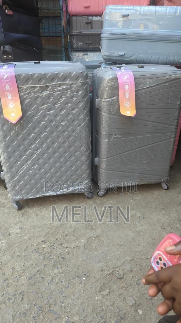 Travelling Bags - thumbnail 6