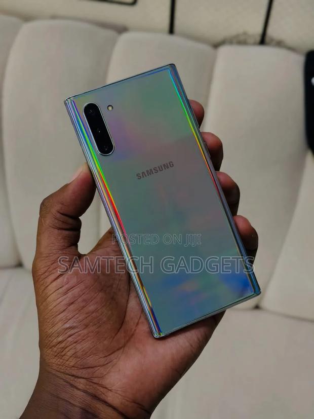 Samsung Galaxy Note 10 5G 256 GB Silver - main view