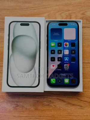 New Apple iPhone 15 256 GB Black