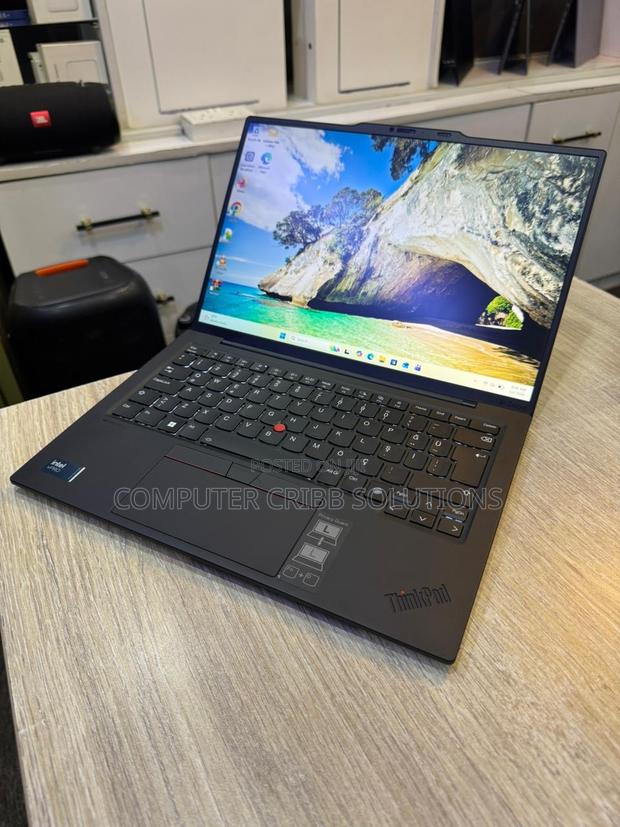 Laptop Lenovo ThinkPad X1 Carbon 16GB Intel Core Ultra 7 SSD 512GB - thumbnail 2