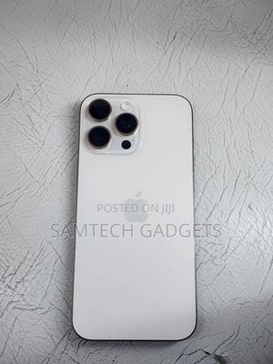 Apple iPhone 16 Pro Max 256 GB Gold - thumbnail 2