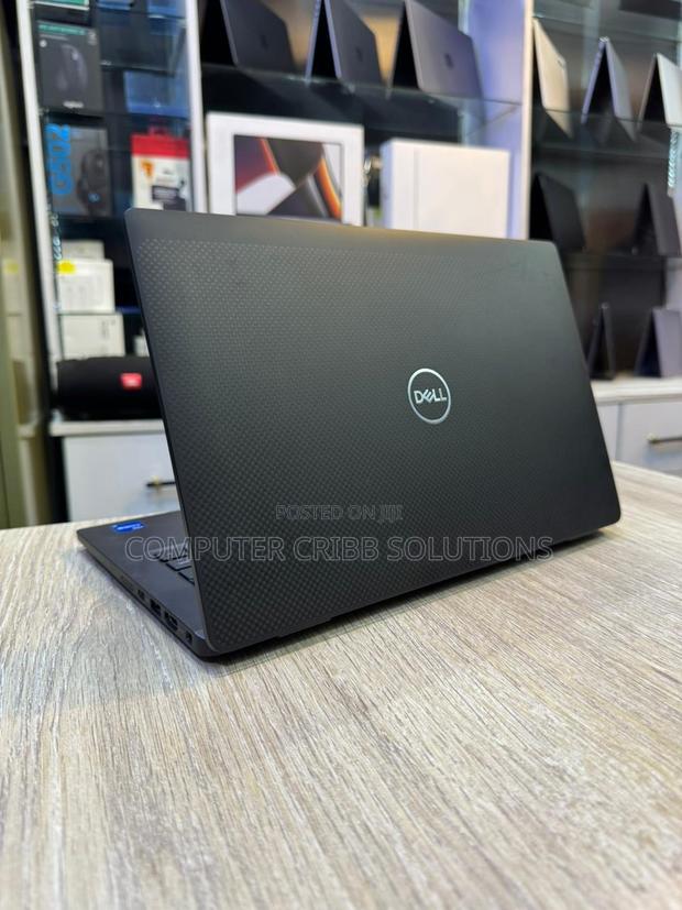 Laptop Dell Latitude 7330 8GB Intel Core i5 SSD 512GB - thumbnail 2