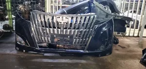Noah Esquire 2018 Bumper With Grille