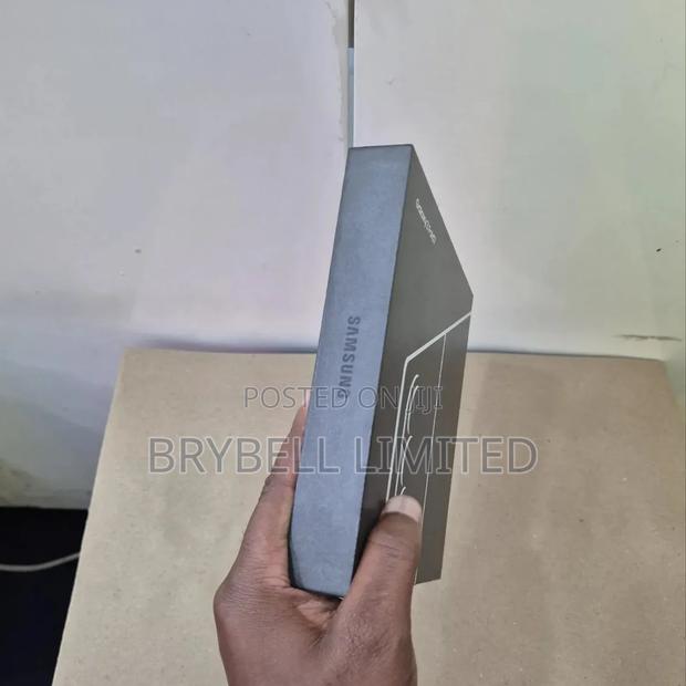 New Samsung Galaxy Z Fold7 512 GB Blue - thumbnail 4