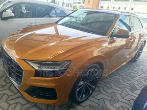 Audi Q8 55 Premium AWD quattro 2020 Orange