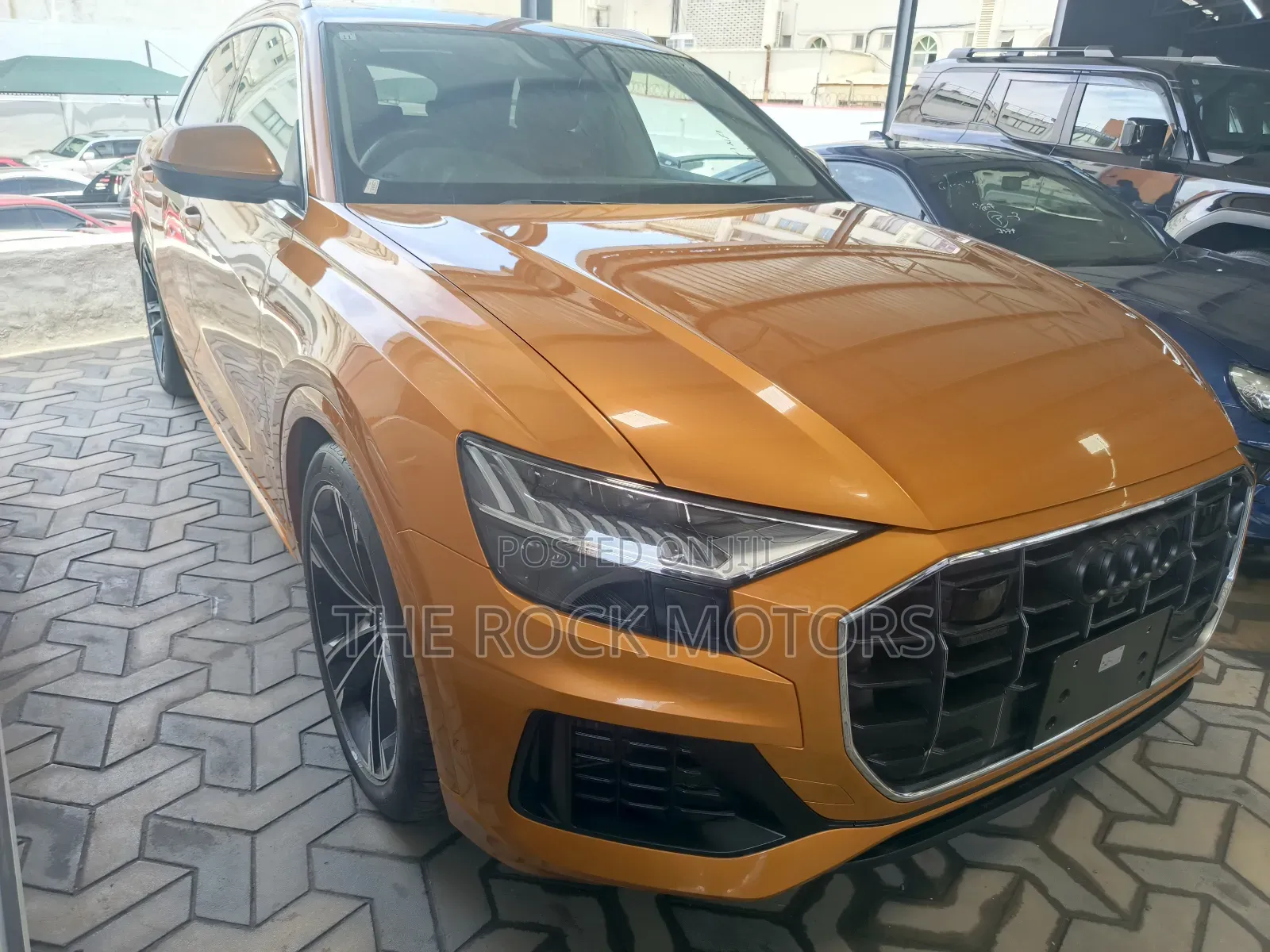Audi Q8 55 Premium AWD quattro 2020 Orange