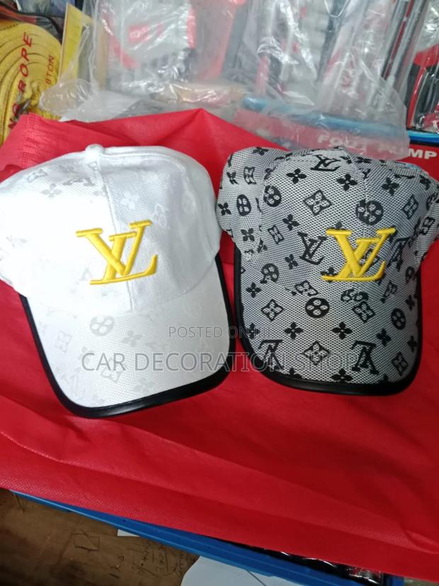 2pcs Custom Embroidered Unisex Lv Caps - main view