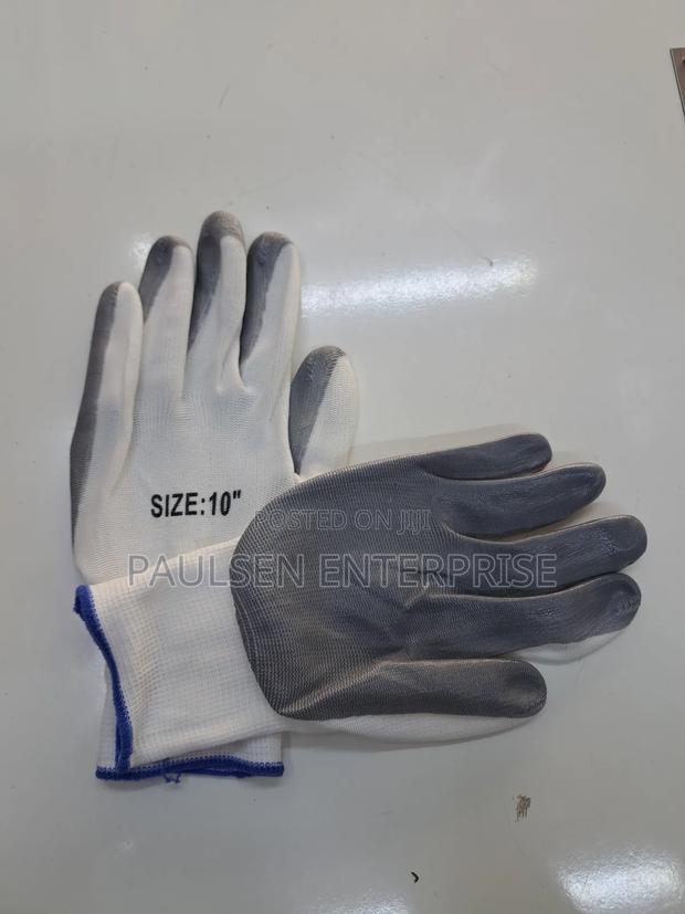 Grip Gloves - main view