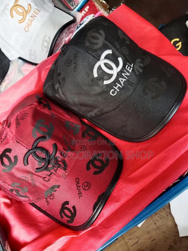 2pcs Chanel Snapback Cap in 2different Colors - main view