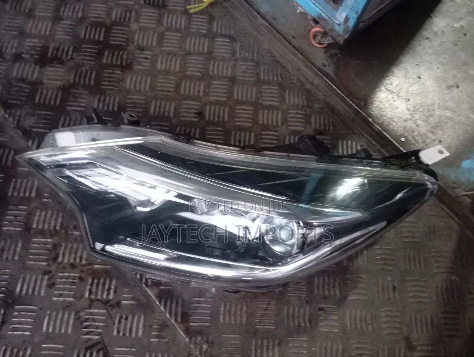 Note 2017 Headlight