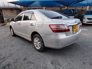 Toyota Premio 2013 Silver