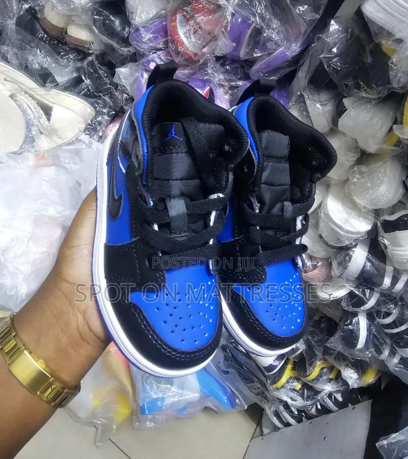 Kids' Nike Dunk. Sizes 23-37. Delivery Services Available Nationwide.