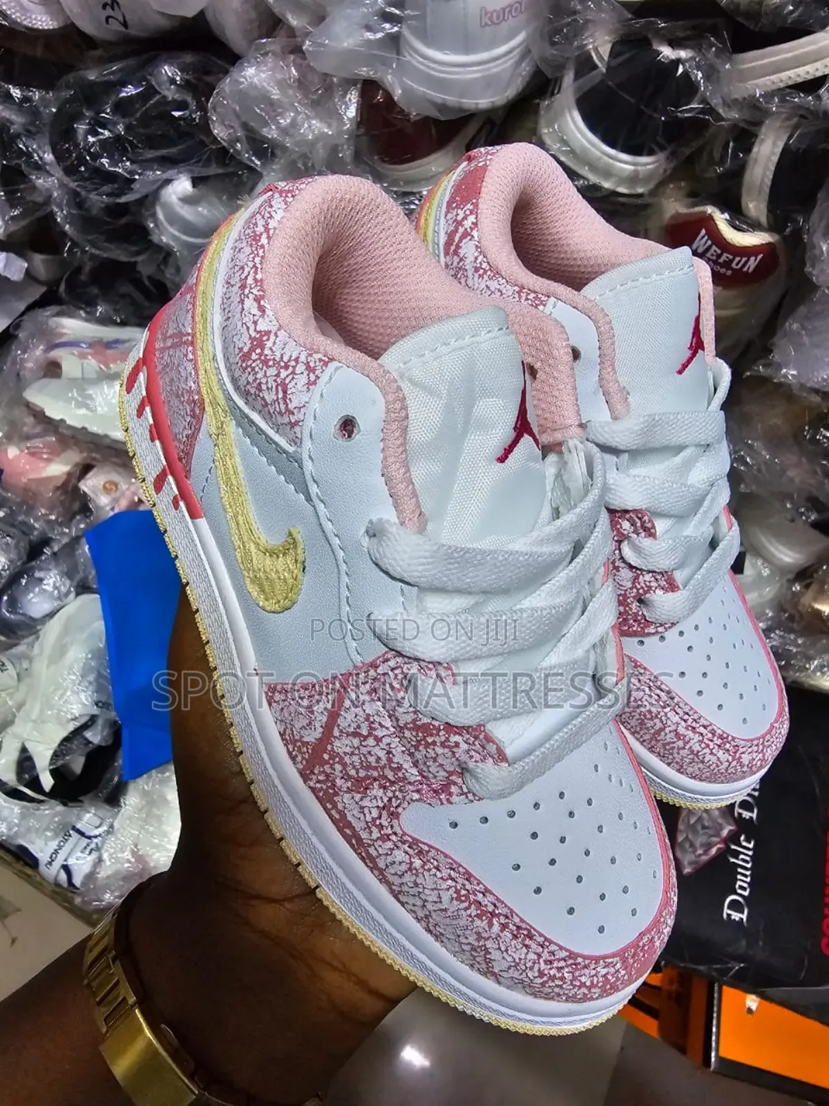Kids' Nike Dunk. Sizes 23-37. Delivery Services Available Nationwide.