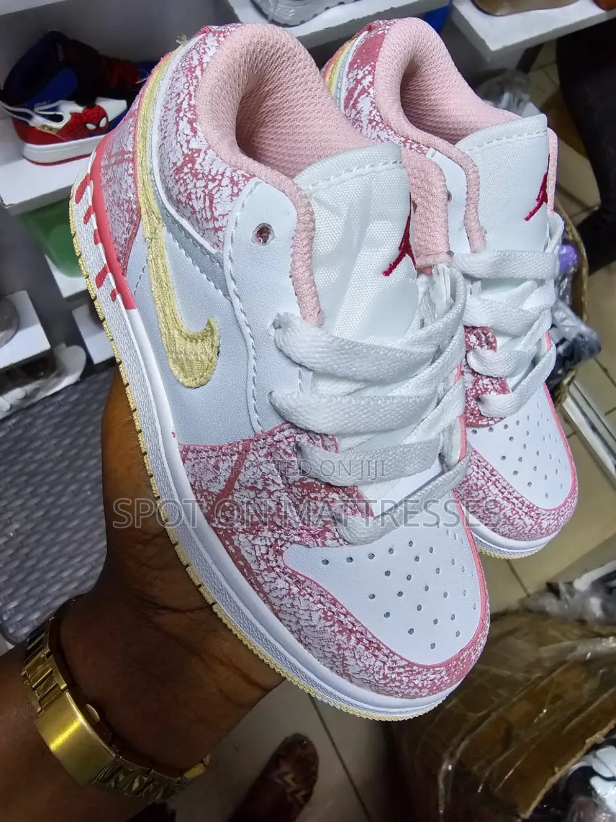 Kids' Nike Dunk. Sizes 23-37. Delivery Services Available Nationwide.
