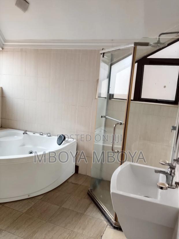 5bdrm Maisonette in Parklands for rent - thumbnail 3