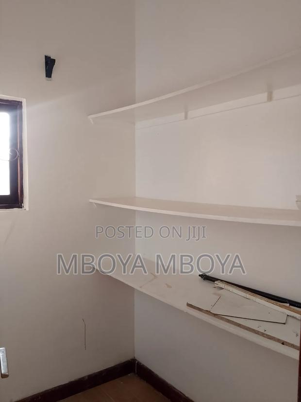 5bdrm Maisonette in Parklands for rent - thumbnail 10