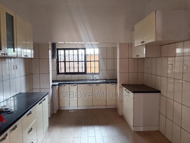 5bdrm Maisonette in Parklands for rent - thumbnail 11