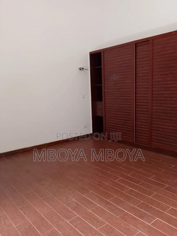 5bdrm Maisonette in Parklands for rent - thumbnail 15